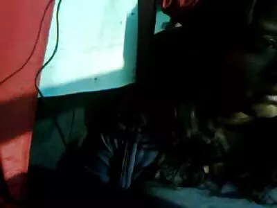 বান্ধবী তার গুদ caresses এবং কঠিন চোদা বিএফ সেক্সি