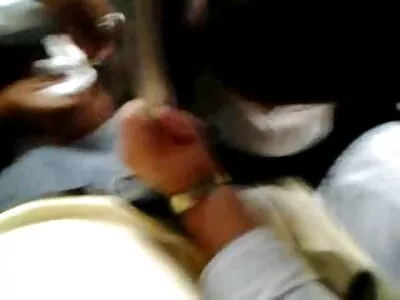ওয়েবক্যাম খোকামনি মধ্যে ডোরাকাটা মোজা fucks একটি সেক্সি ভিডিও দেখান dildo